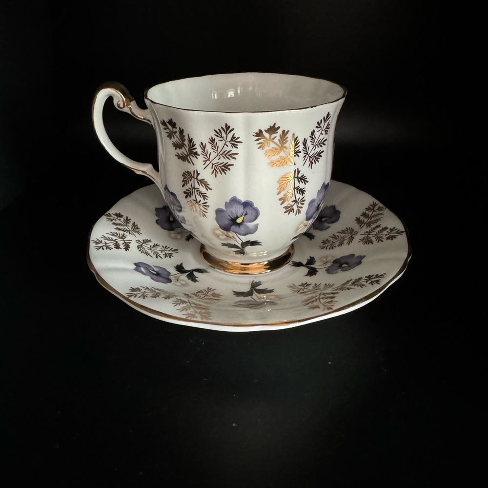 Ridgeway RARE Pottery Royal Adderley teacup and saucer H1640 Pansies - Picture 4 of 9